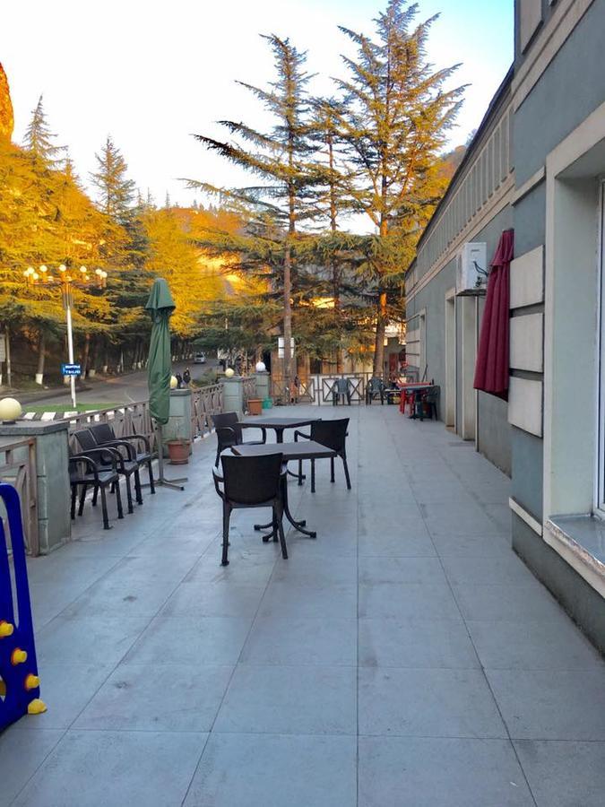 Hotel Newland Chiatura Zewnętrze zdjęcie